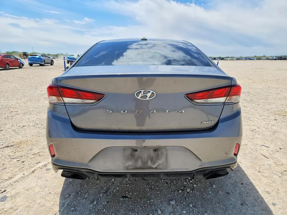 2018 HYUNDAI SONATA SPORT  