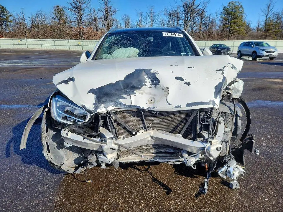 2021 MERCEDES-BENZ GLC 300 4MATIC  