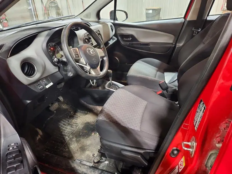 2016 TOYOTA YARIS 5-DOOR LE  
