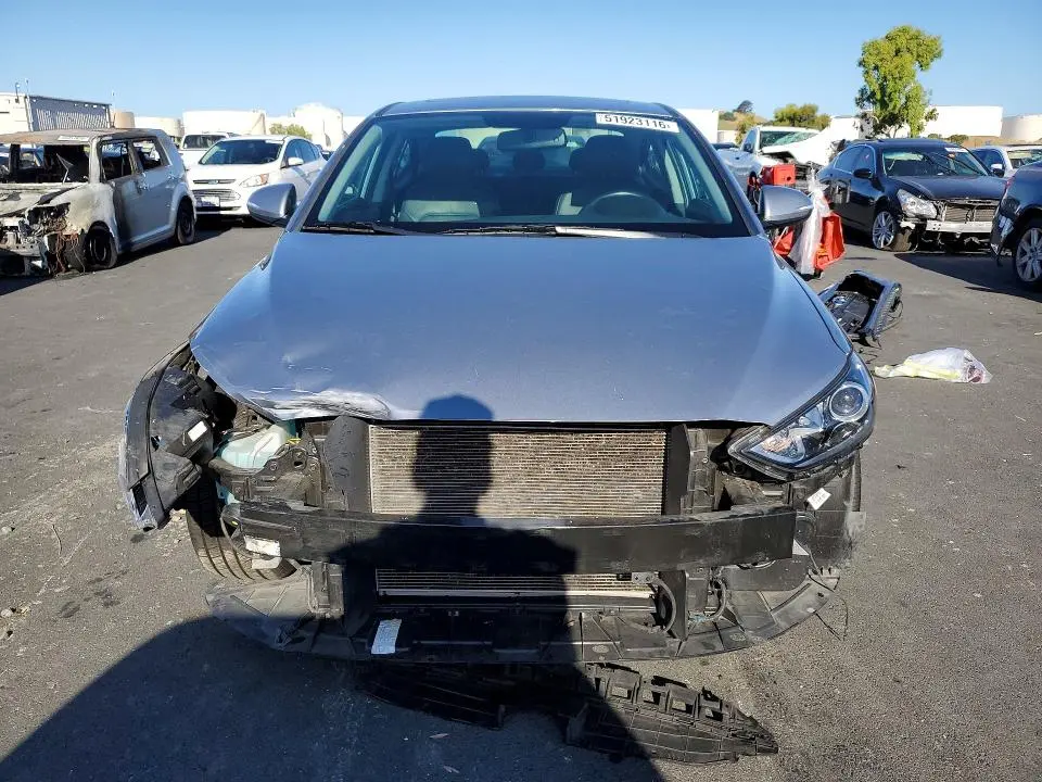2017 HYUNDAI ELANTRA LIMITED  