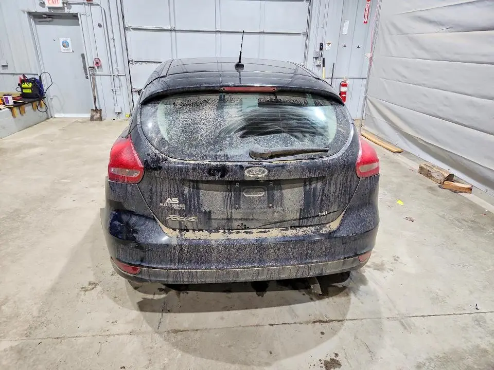 2016 FORD FOCUS SE  