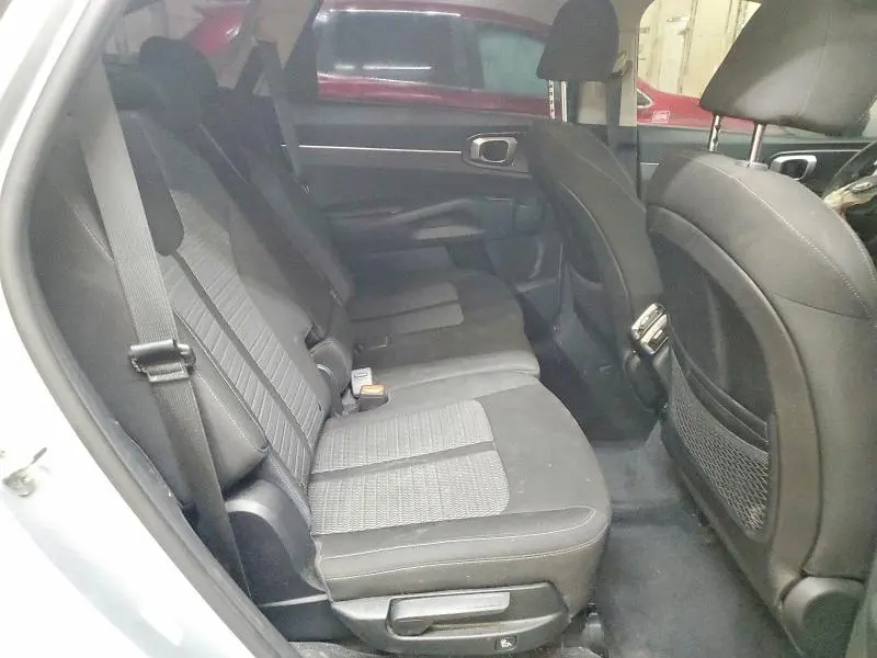 2021 KIA SORENTO LX  