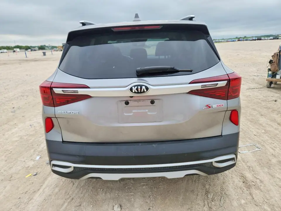 2021 KIA SELTOS S  