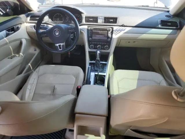 2012 VOLKSWAGEN PASSAT SE