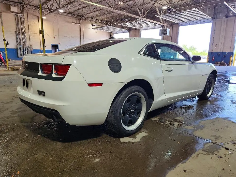 2010 CHEVROLET CAMARO LS  