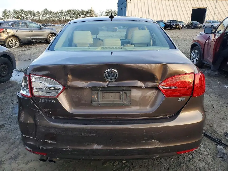 2014 VOLKSWAGEN JETTA SE  