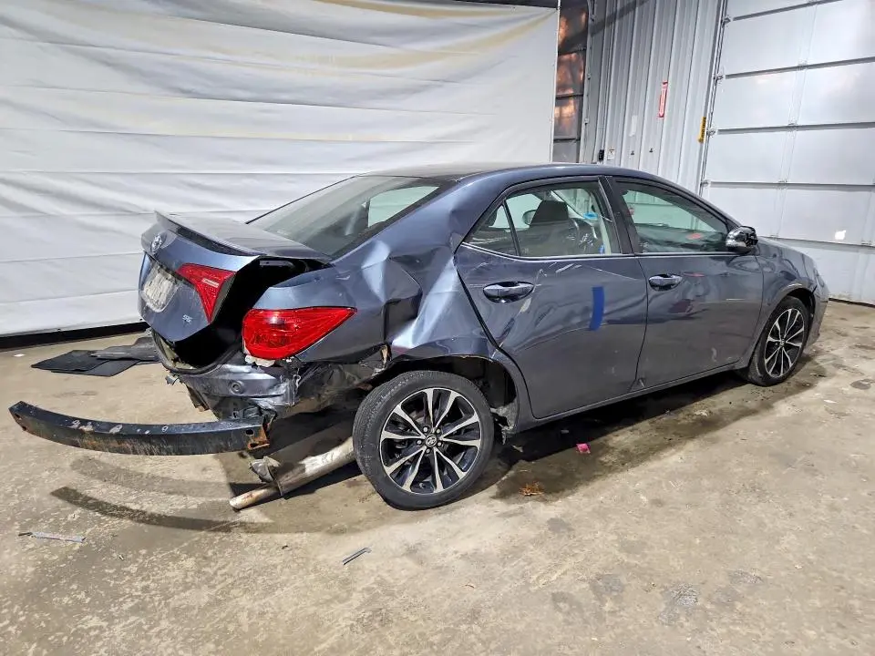 2017 TOYOTA COROLLA SE  