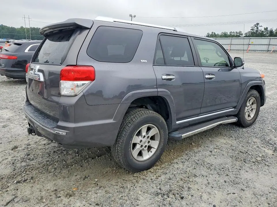 2013 TOYOTA 4RUNNER SR5  