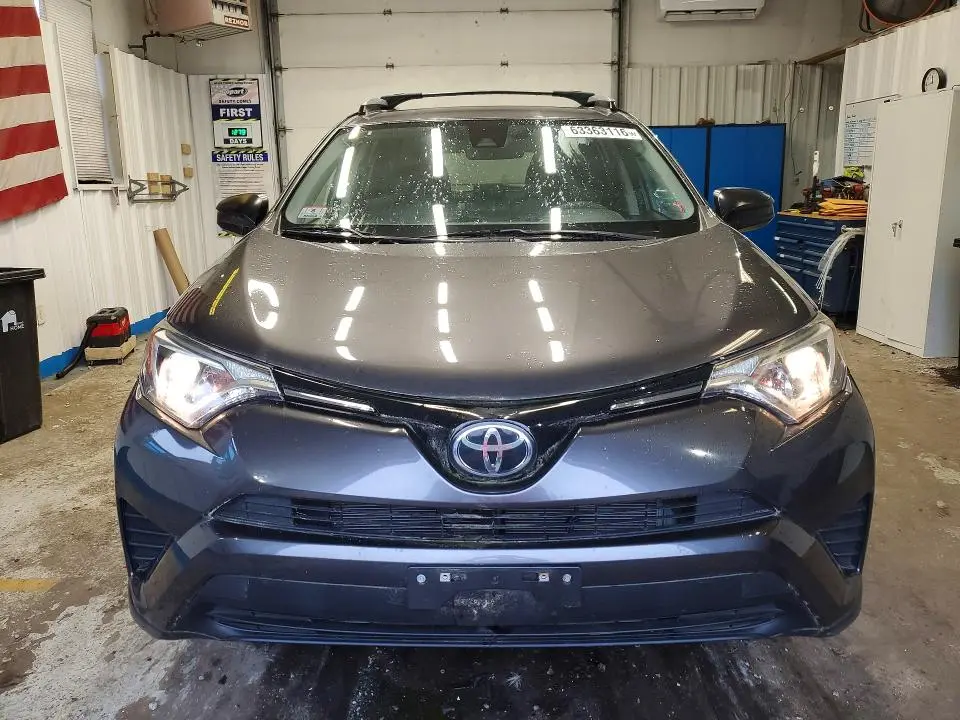 2017 TOYOTA RAV4 LE  