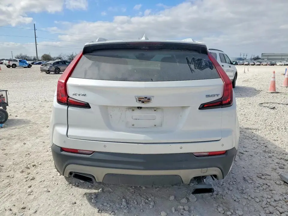 2019 CADILLAC XT4 PREMIUM LUXURY  