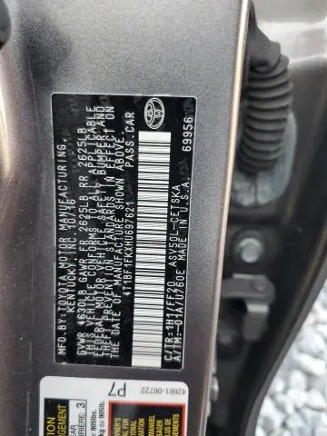 2017 TOYOTA CAMRY LE  