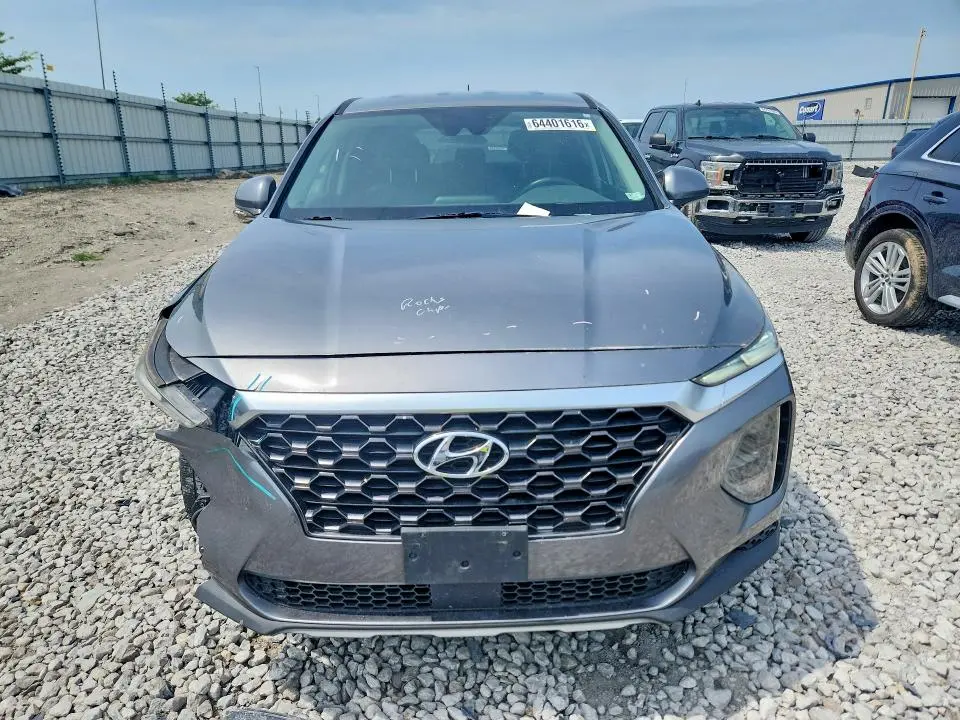 2019 HYUNDAI SANTA FE SE  