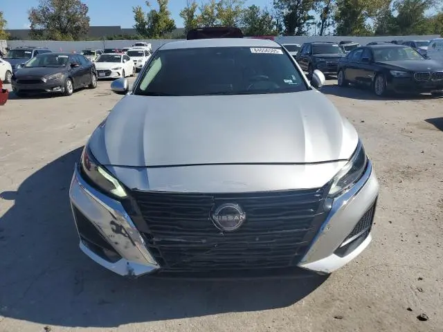2023 NISSAN ALTIMA SV  
