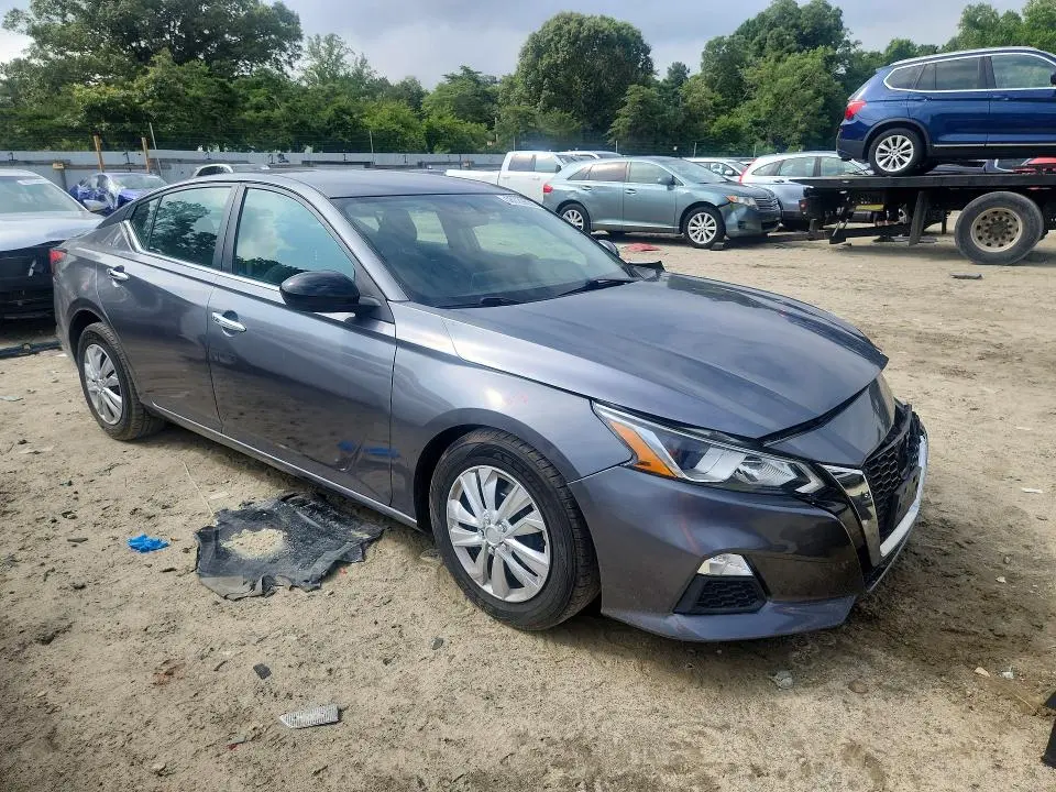 2020 NISSAN ALTIMA S  
