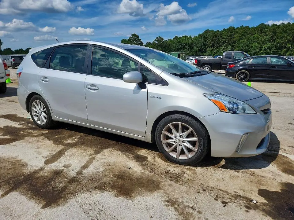 2013 TOYOTA PRIUS V FIVE  