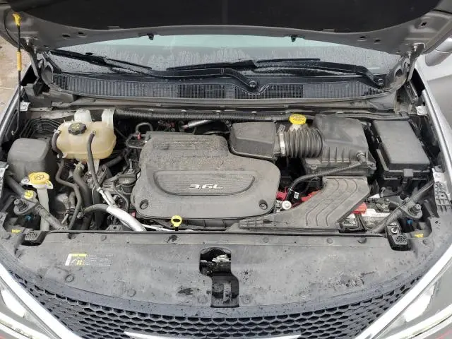 2018 CHRYSLER PACIFICA LIMITED  