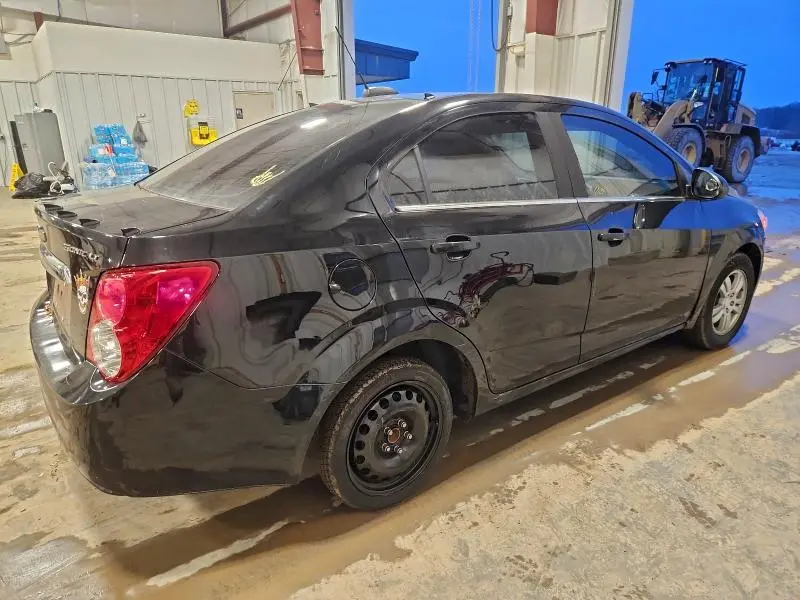 2016 CHEVROLET SONIC LT  