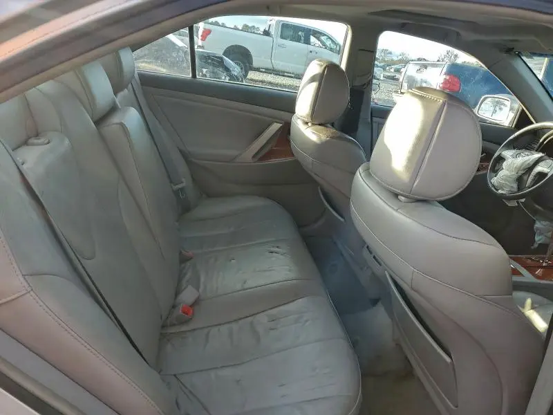 2010 TOYOTA CAMRY SE  