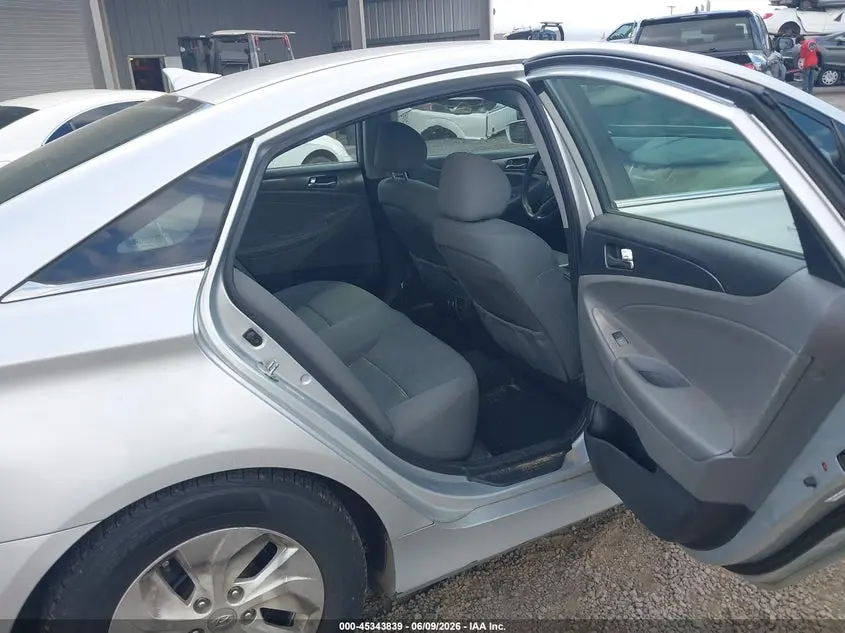 2013 HYUNDAI SONATA HYBRID  