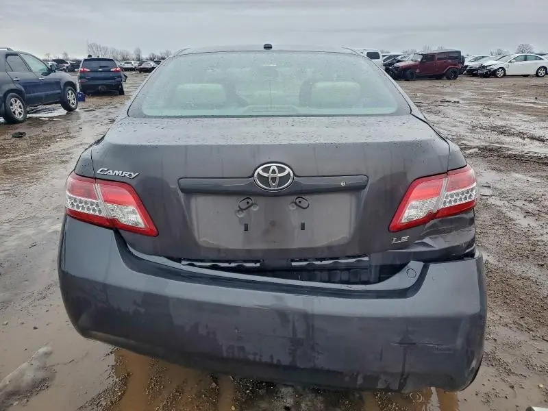 2011 TOYOTA CAMRY BASE  