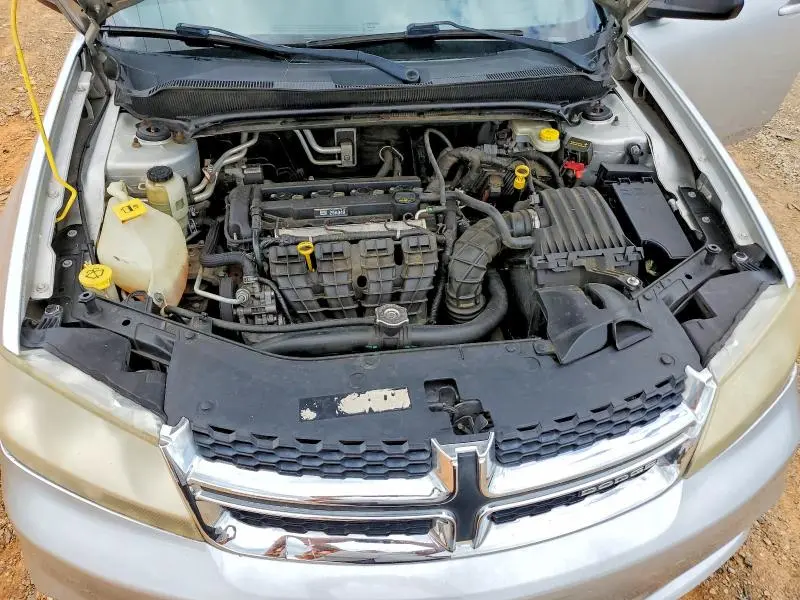 2012 DODGE AVENGER SE  