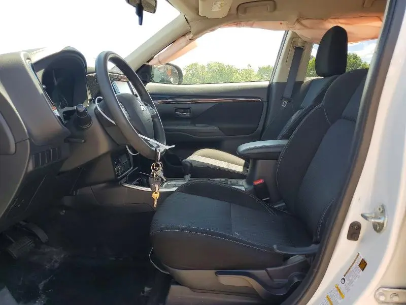 2019 MITSUBISHI OUTLANDER ES  