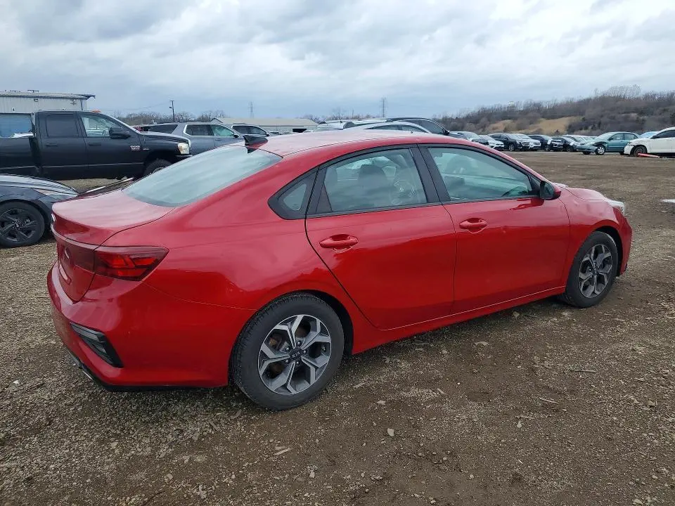 2019 KIA FORTE LXS  