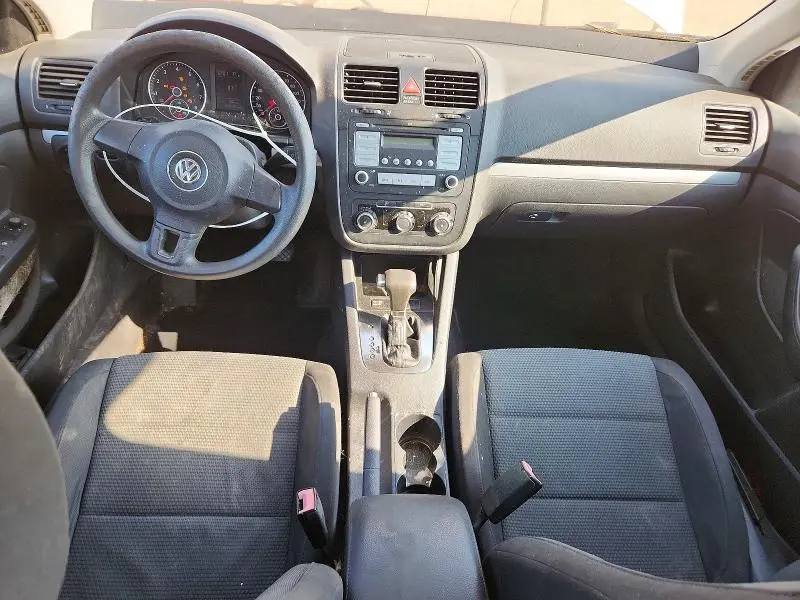 2010 VOLKSWAGEN JETTA S  