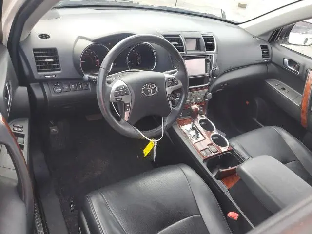 2013 TOYOTA HIGHLANDER LIMITED  