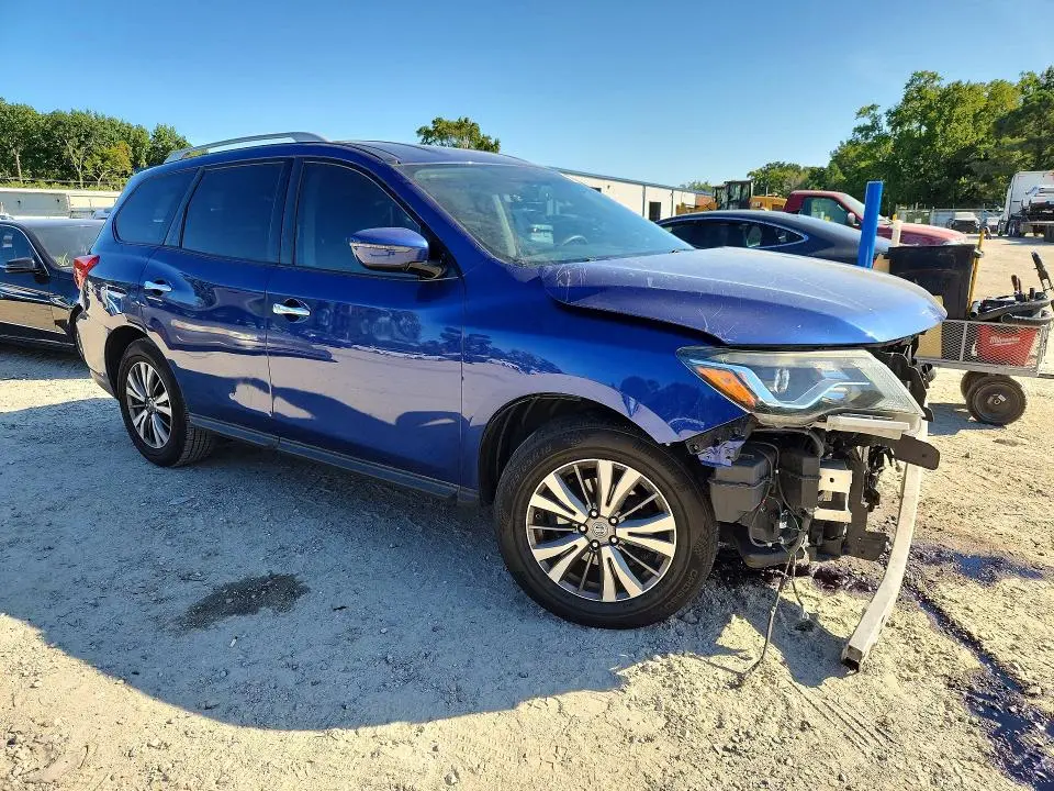 2019 NISSAN PATHFINDER SV  