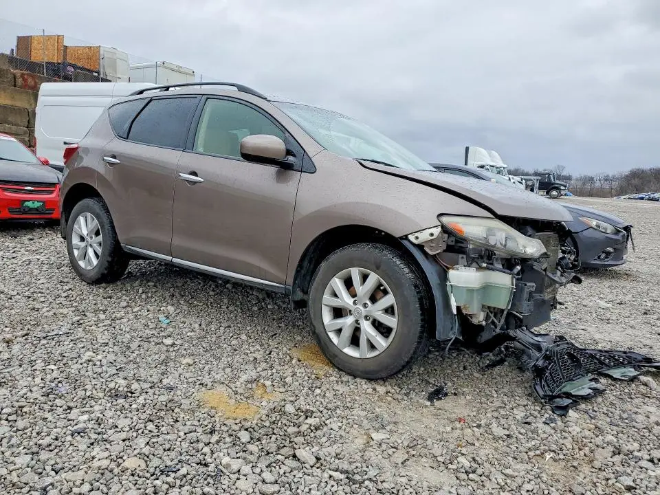 2013 NISSAN MURANO S  