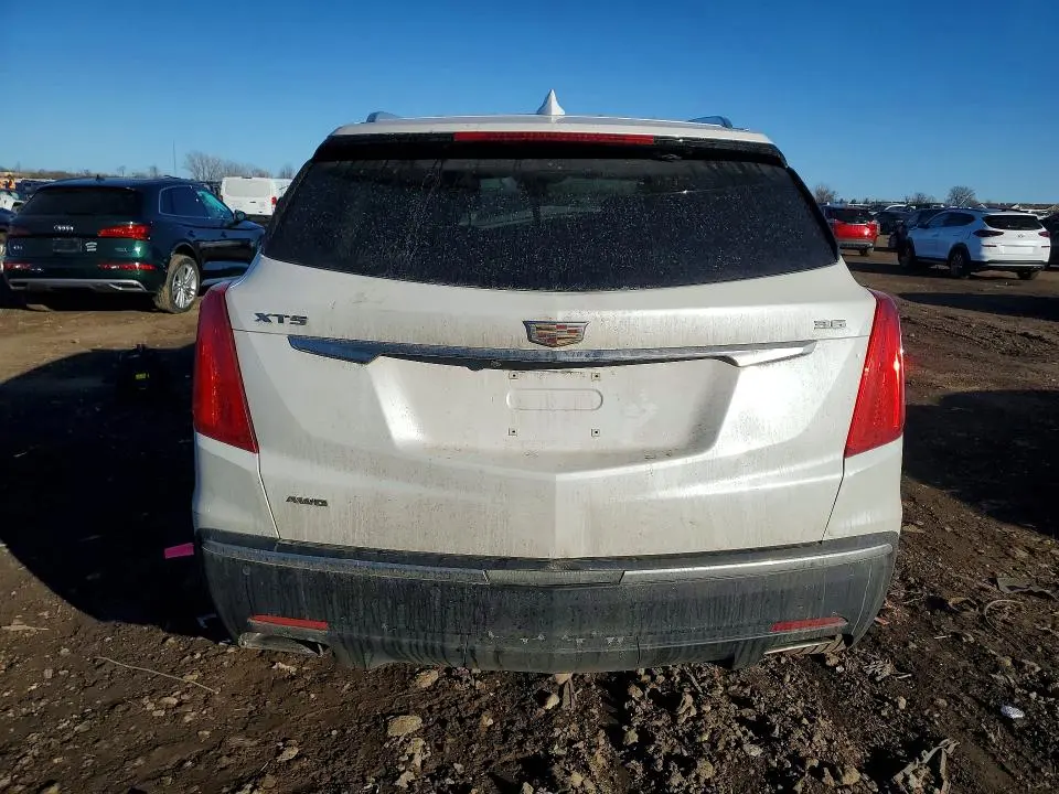 2018 CADILLAC XT5 LUXURY  