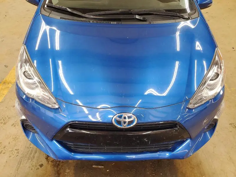 2015 TOYOTA PRIUS C TWO  