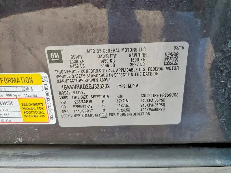 2016 GMC ACADIA SLT-1  