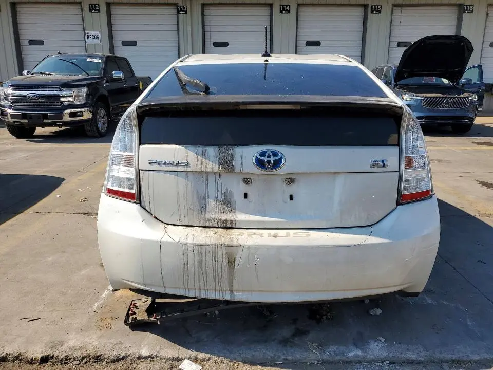 2011 TOYOTA PRIUS TWO  