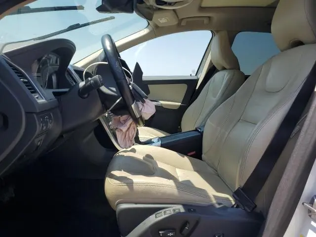 2016 VOLVO XC60 T5 PREMIER  