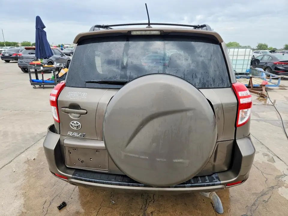 2011 TOYOTA RAV4 BASE  
