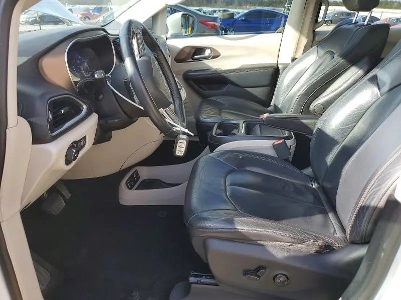 2017 CHRYSLER PACIFICA TOURING L  