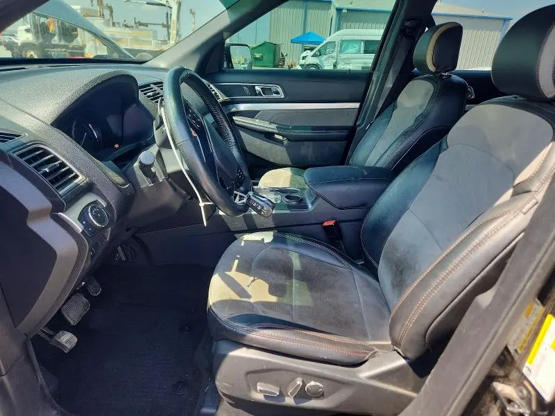 2017 FORD EXPLORER XLT  