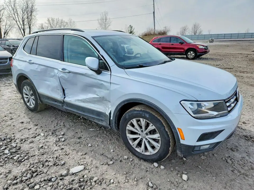2018 VOLKSWAGEN TIGUAN SE  