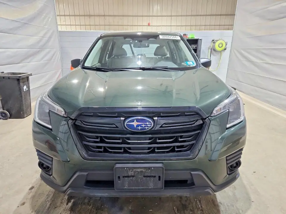 2024 SUBARU FORESTER   