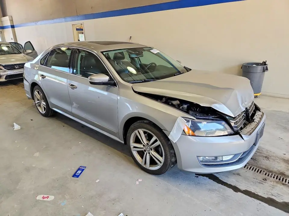 2014 VOLKSWAGEN PASSAT SEL  