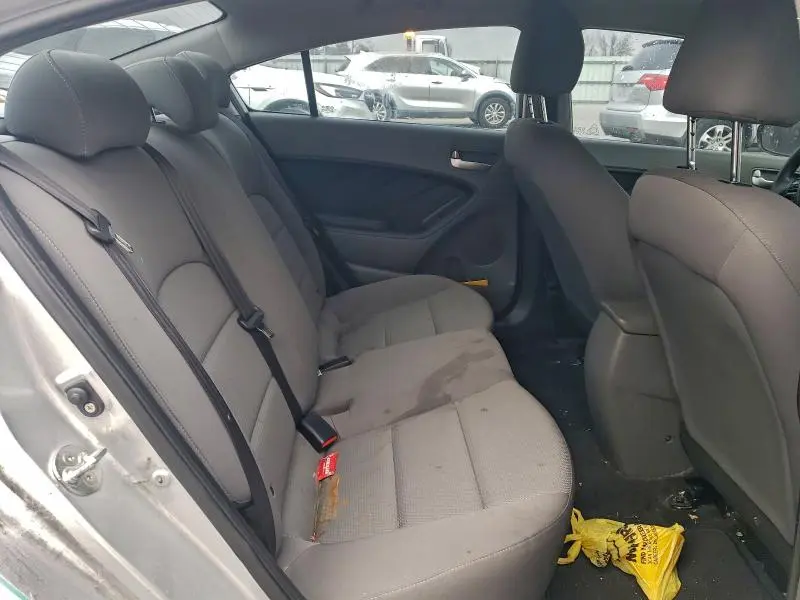 2018 KIA FORTE LX  