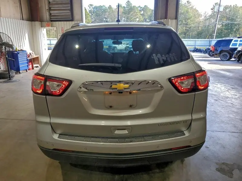 2014 CHEVROLET TRAVERSE LT  