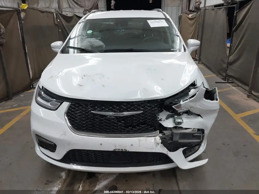 2022 CHRYSLER PACIFICA TOURING L