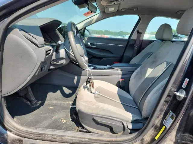 2022 HYUNDAI SONATA SE  