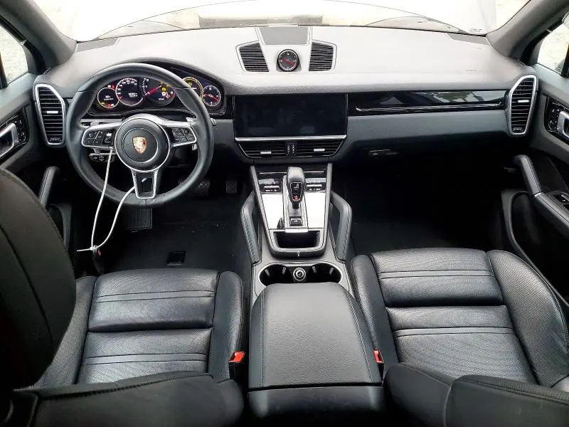 2020 PORSCHE CAYENNE   
