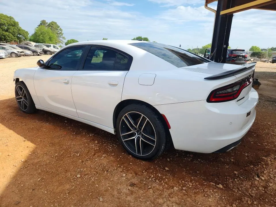 2020 DODGE CHARGER SXT  