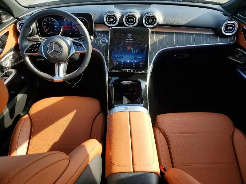 2025 MERCEDES-BENZ C 300  