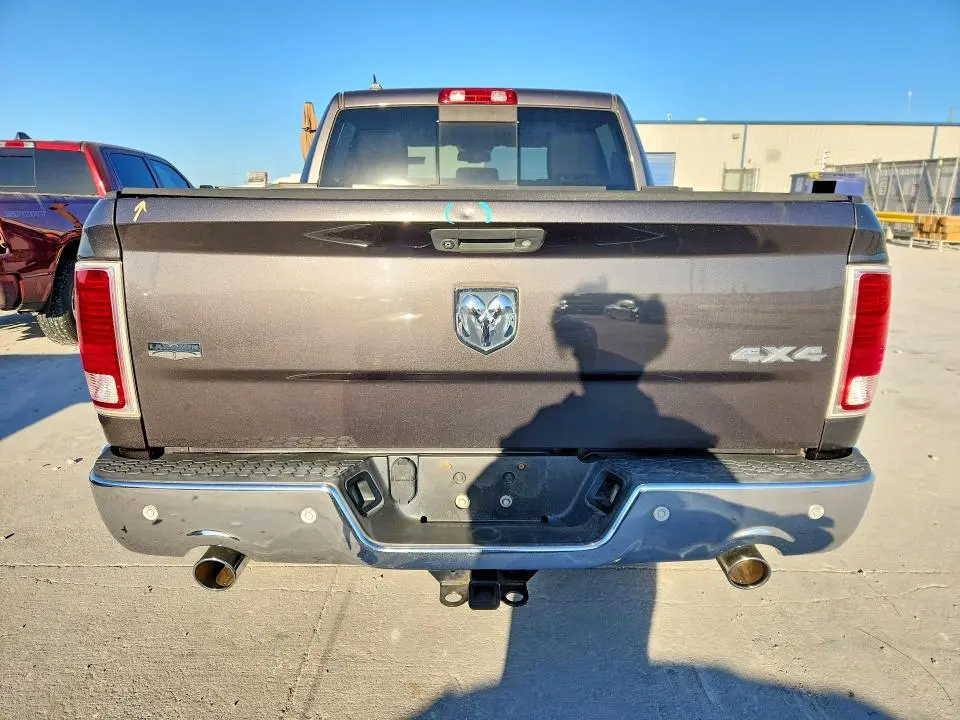 2015 RAM 1500 LARAMIE  